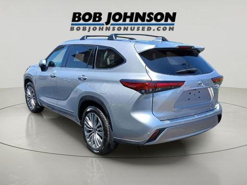 Celestial Silver Metallic 2023 Toyota Highlander Platinum