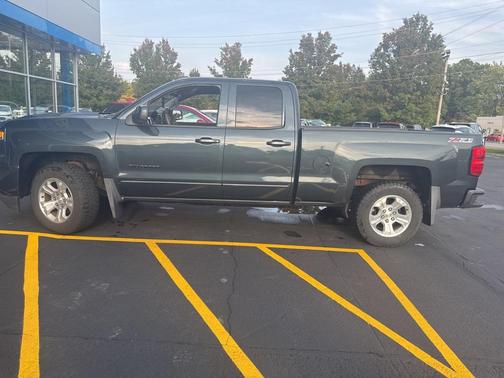 2017 Chevrolet Silverado 1500 2LT
