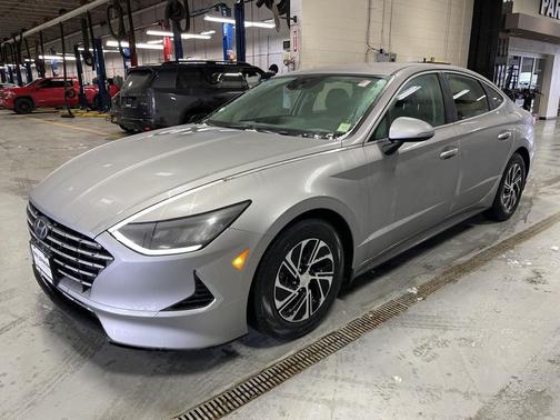 2020 Hyundai SONATA Hybrid Base