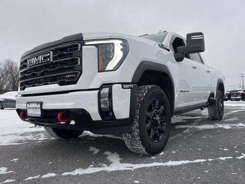 2024 GMC Sierra 2500 AT4