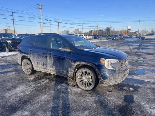 2023 GMC Terrain SLE