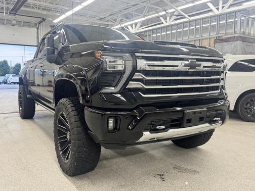 2024 Chevrolet Silverado 2500 High Country