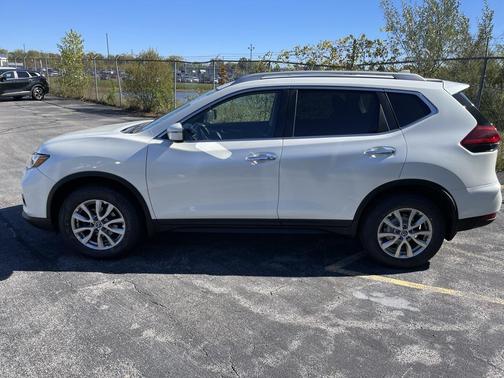 2020 Nissan Rogue SV