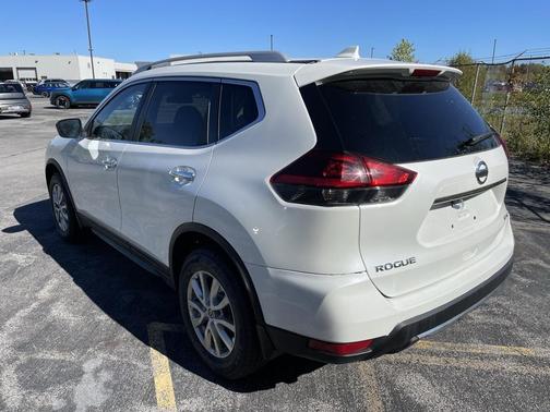 2020 Nissan Rogue SV