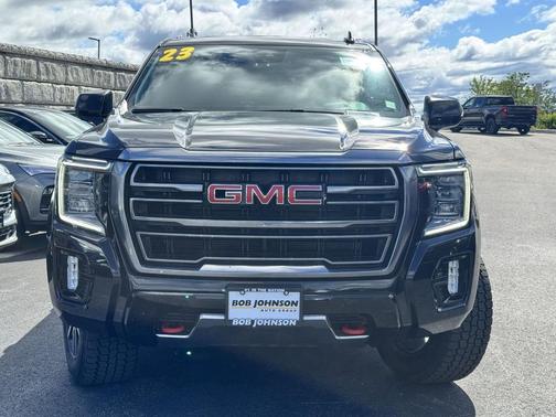 Onyx Black 2023 GMC Yukon 4WD AT4