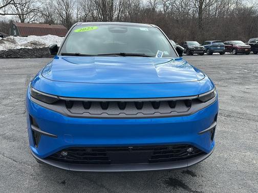 2025 Jeep Wagoneer S Limited