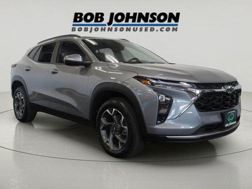 Sterling Gray Metallic 2024 Chevrolet Trax LT