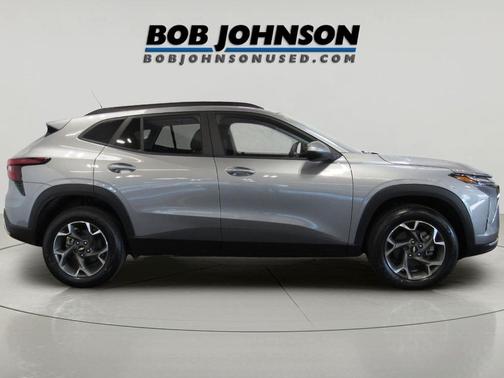 Sterling Gray Metallic 2024 Chevrolet Trax LT