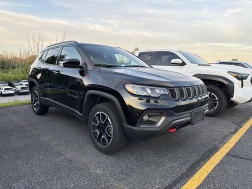 2024 Jeep Compass Trailhawk