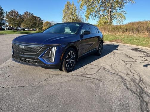 2024 Cadillac LYRIQ Sport
