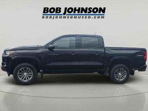 Black 2023 Chevrolet Colorado LT