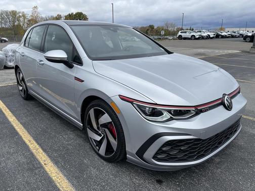 2022 Volkswagen Golf GTI 2.0T SE DSG