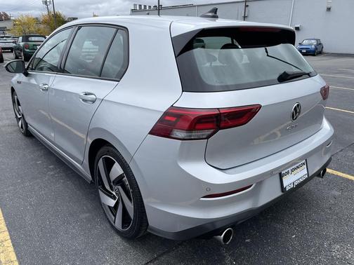 2022 Volkswagen Golf GTI 2.0T SE DSG