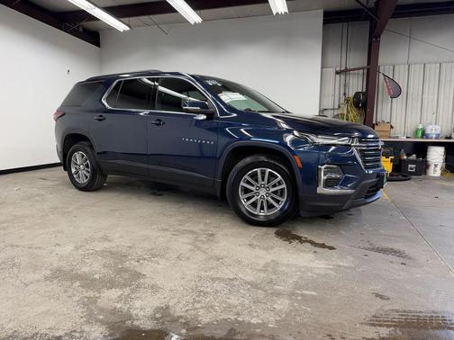 Northsky Blue Metallic 2023 Chevrolet Traverse LT Cloth