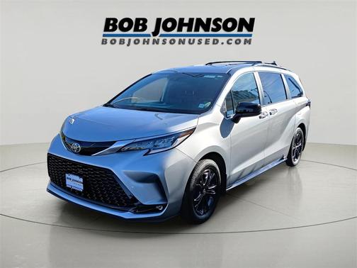 2024 Toyota Sienna XSE 7 Passenger