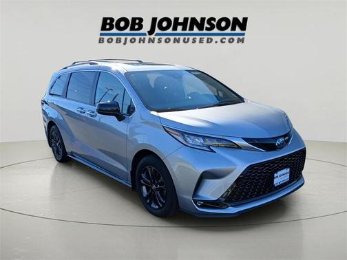2024 Toyota Sienna XSE 7 Passenger