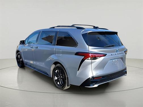 2024 Toyota Sienna XSE 7 Passenger