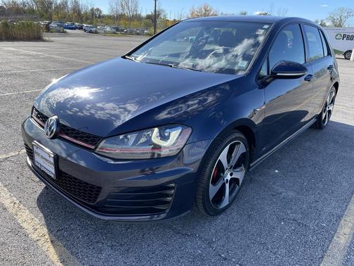 2016 Volkswagen Golf GTI 2.0T SE 4-Door