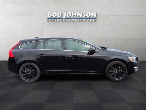 2016 Volvo V60 T5 Drive-E Platinum