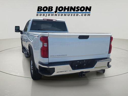 Summit White 2025 Chevrolet Silverado 2500 LT