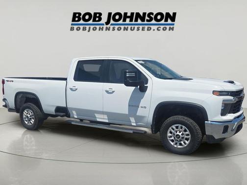 Summit White 2025 Chevrolet Silverado 2500 LT