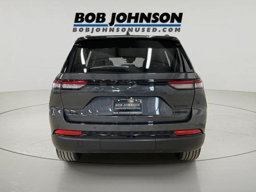 Baltic Gray Metallic Clearcoat 2023 Jeep Grand Cherokee Limited