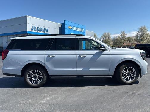 Space Silver 2025 Ford Expedition Max Active 4x4