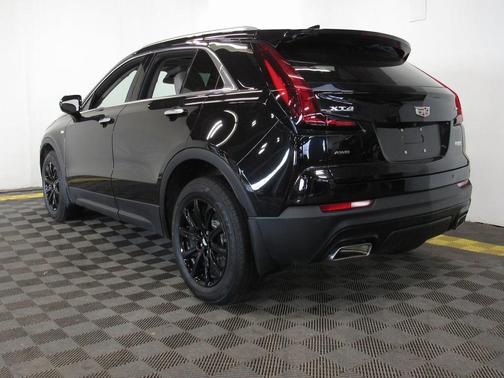 2022 Cadillac XT4 Luxury