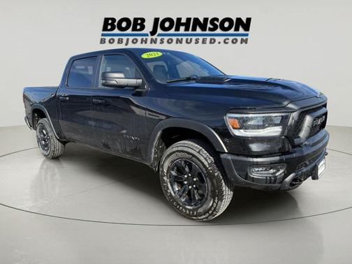 Diamond Black Crystal Pearlcoat 2023 RAM 1500 Rebel