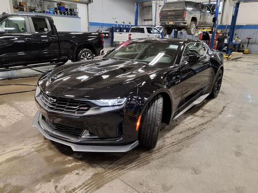 2023 Chevrolet Camaro RWD Coupe LT1
