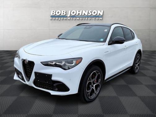 2024 Alfa Romeo Stelvio Veloce AWD