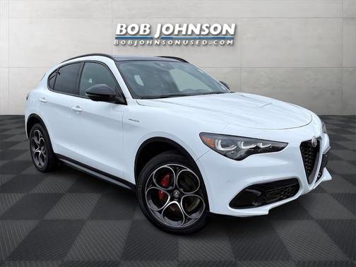 2024 Alfa Romeo Stelvio Veloce AWD