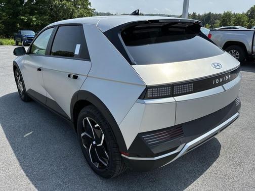 Gravity Gold (Matte Gold) 2024 Hyundai IONIQ 5 SEL