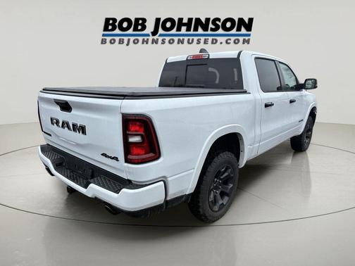 Bright White Clearcoat 2025 RAM 1500 Big Horn/Lone Star