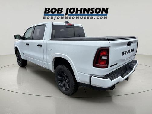 Bright White Clearcoat 2025 RAM 1500 Big Horn/Lone Star