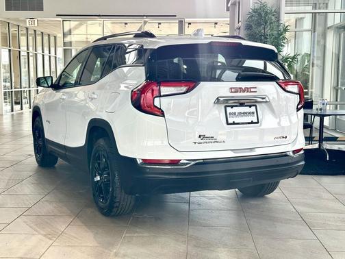 2022 GMC Terrain AWD AT4