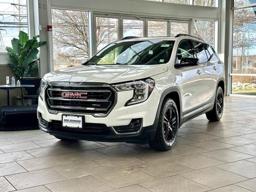 2022 GMC Terrain AWD AT4