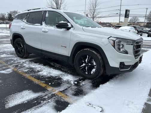 2022 GMC Terrain AWD AT4