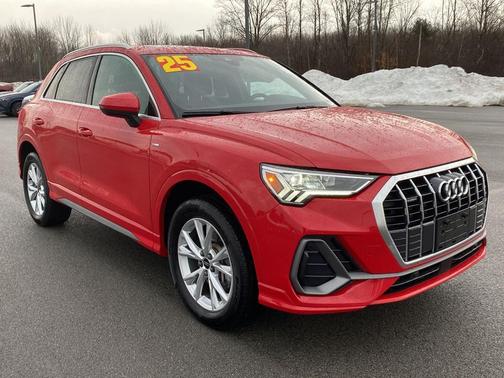 2025 Audi Q3 Premium 45 TFSI S line quattro Tiptronic