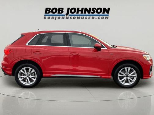 2025 Audi Q3 Premium 45 TFSI S line quattro Tiptronic