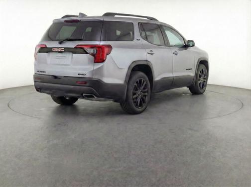 Sterling Metallic 2023 GMC Acadia AWD SLT
