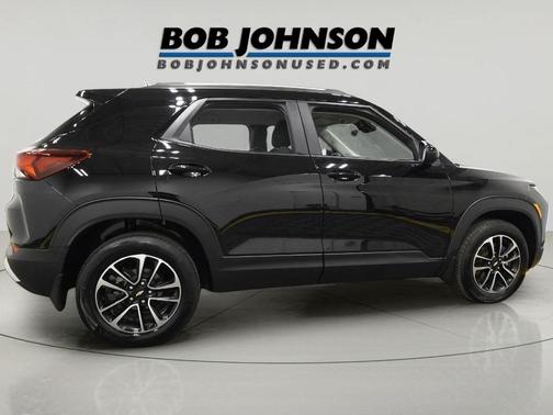 Mosaic Black Metallic 2024 Chevrolet Trailblazer LT