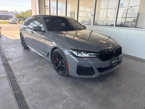 2022 BMW 530 i xDrive