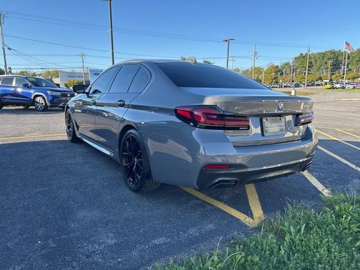 2022 BMW 530 i xDrive