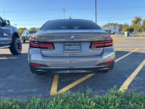 2022 BMW 530 i xDrive