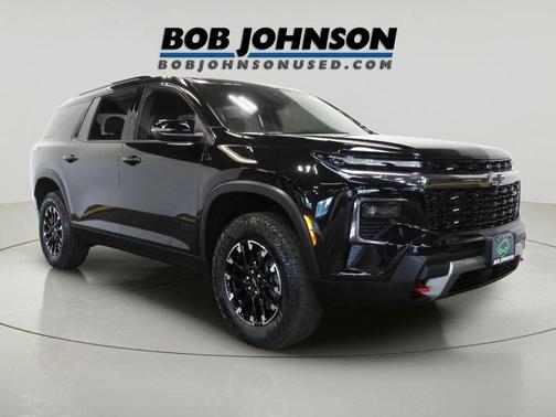 Mosaic Black Metallic 2025 Chevrolet Traverse AWD Z71