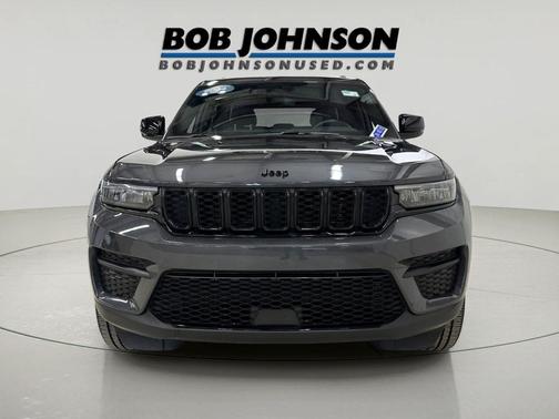 Baltic Gray Metallic Clearcoat 2024 Jeep Grand Cherokee Altitude