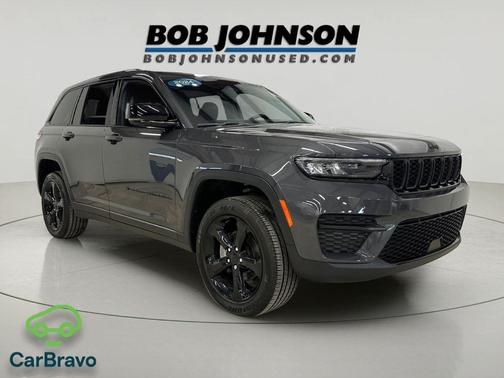 Baltic Gray Metallic Clearcoat 2024 Jeep Grand Cherokee Altitude