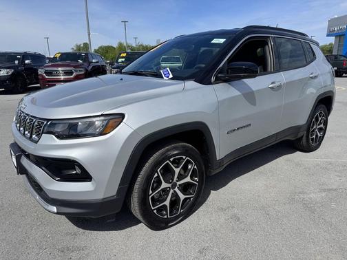 Silver Zynith Metallic Clearcoat 2025 Jeep Compass Limited