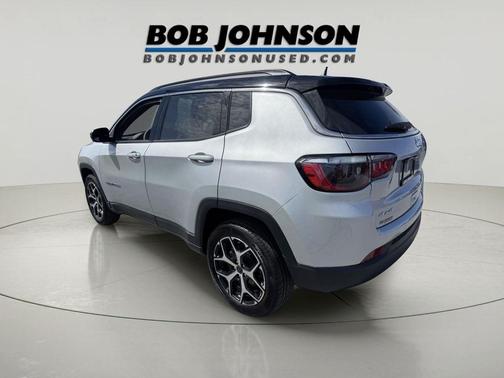 Silver Zynith Metallic Clearcoat 2025 Jeep Compass Limited